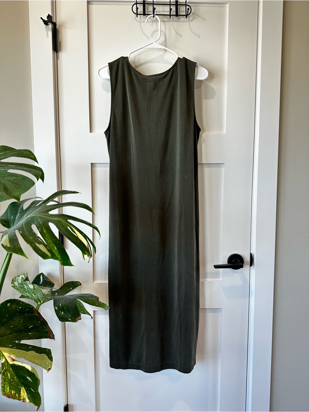 Lou & Grey Olive Green Button-Front Maxi Dress with Tie - Picture 2 of 3